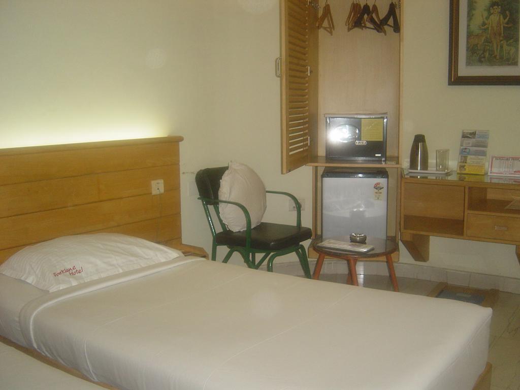 Parklane Hotel Mysore Ngoại thất bức ảnh