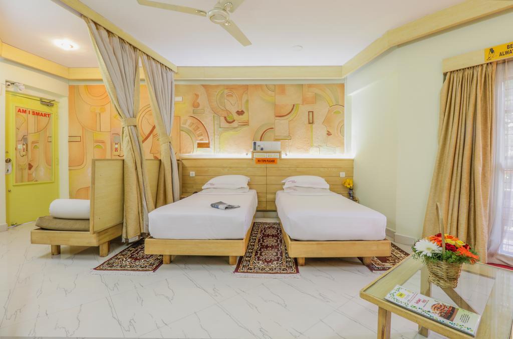 Parklane Hotel Mysore Ngoại thất bức ảnh